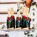 Moet & Chandon Imperial Brut Champagne + Sipper // Pack of 6