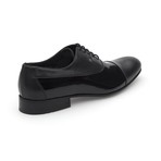 Horace Mixed Texture Captoe Oxford // Black (Euro: 43)