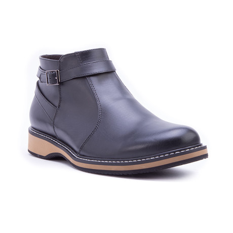 Goswell Buckle Boot // Black (US: 8)