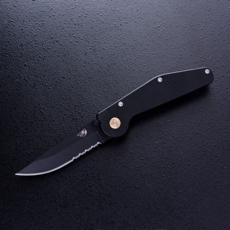 GT104 Drop Point Serrated // Automatic