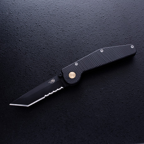 GT304 Tanto Serrated // Automatic