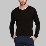 Round Neck Long-Sleeve T-Shirt // Black (S)
