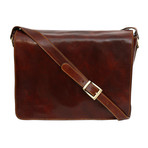 Large Messenger // Brown