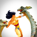Vintage 2004 // Wonder Woman vs Hydra