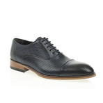 Embossed Oxford // Navy Blue (Euro: 42)