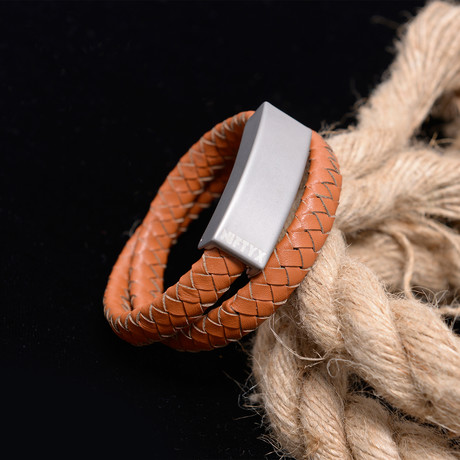 NIFTYX Awesome Bracelet // Chestnut Tan // Double Wrap (Lightning // Small)
