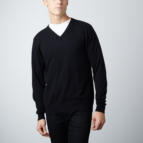 Cotton + Cashmere V-Neck Sweater // Black (L)