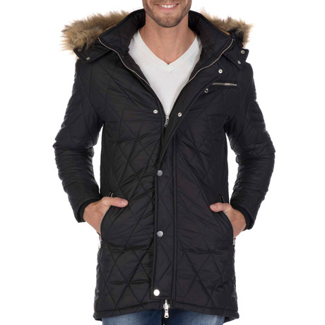 Tee Fur-Lined Hooded Jacket // Black (L)