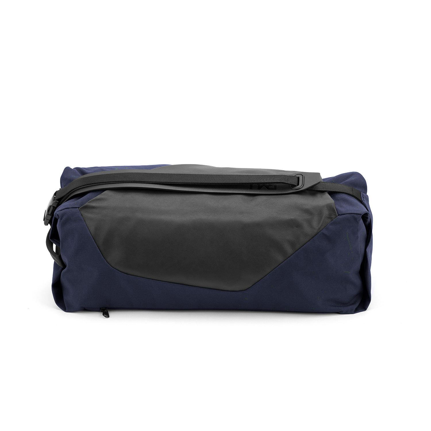 Daily Duffle Lux 18L Black RYU Touch of Modern