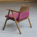 Pensil Lounge Chair