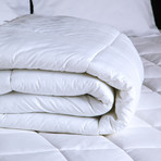 Cirrocumulus Comforter (Twin/Twin XL)