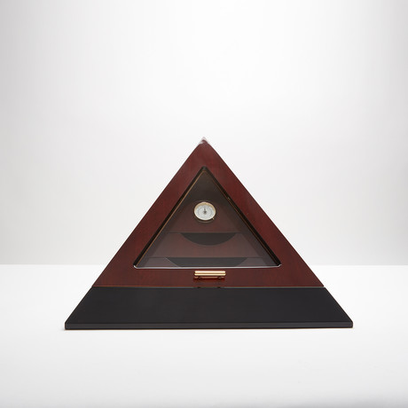 Pyramid Humidor // Brown