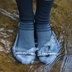 Crosspoint Waterproof Socks Lightweight // Classic Black (Small/Medium)