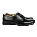 Whole Cut Oxford // Black (UK: 8)