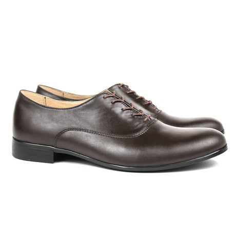 Whole Cut Oxford // Brown (UK: 6.5)