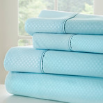Hotel Collection // Luxury Soft Checkered 4 Piece Bed Sheet Set // Aqua (Twin)