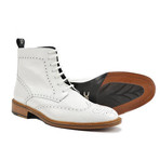 Colombo Ankle Wing Brogue // White (Euro: 41)