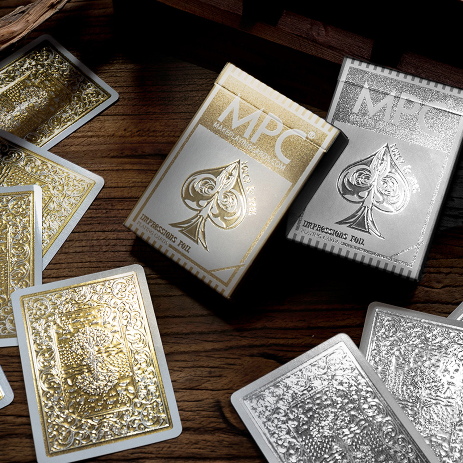 Playing Cards New Deck Impressions Metallic Foil Red 