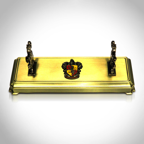 Harry Potter // Gryffindor Luxury Wand Stand