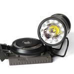 LED Flashlight // F40A // 880 Lumens