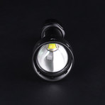 LED Flashlight // T25CC // 880 Lumens