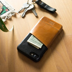 Metro // Caramel + Raven (iPhone X)