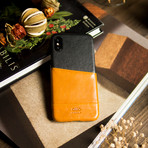 Metro // Caramel + Raven (iPhone X)