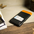 Metro // Raven + Caramel (iPhone X)