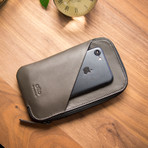 Travel Phone Wallet // iPhone 8+ (Carbon)