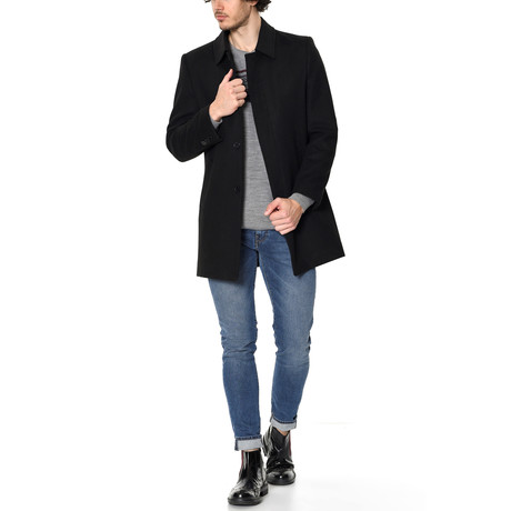 Easton Coat // Black (M)