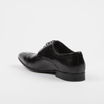 Leather Lace-Up Brogue Pointed Cap Toe Shoes // Black (US: 8)