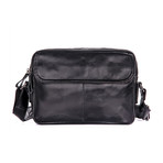 Kelleck Leather Messenger Bag (Black)