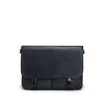 Pebble Leather Messenger Bag // Black