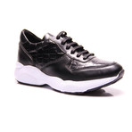 Sneaker // Black (Euro: 45)