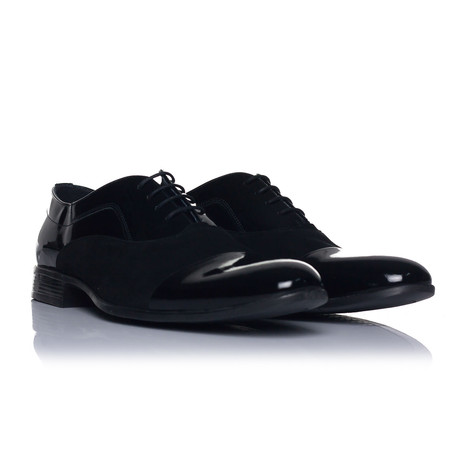 Lis Shoe // Black Shiny (Euro: 40)