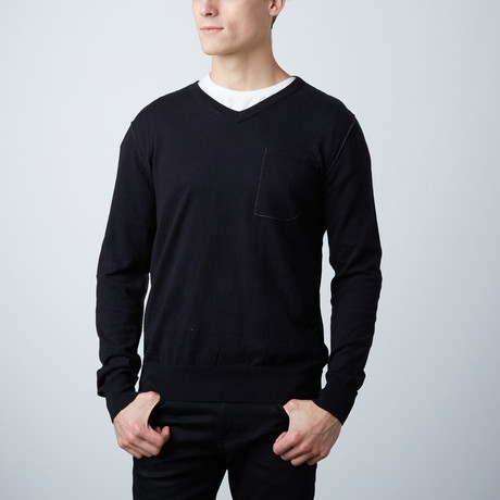 Carter Sweater // Black (S)