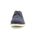 Anger Textured Oxford  // Blue (US: 10)