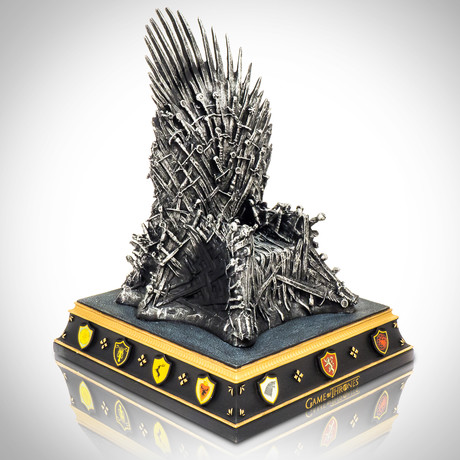 Game Of Thrones // Iron Throne + Family Crests