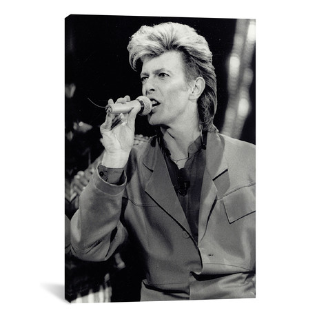 David Bowie Singing // Globe Photos, Inc.