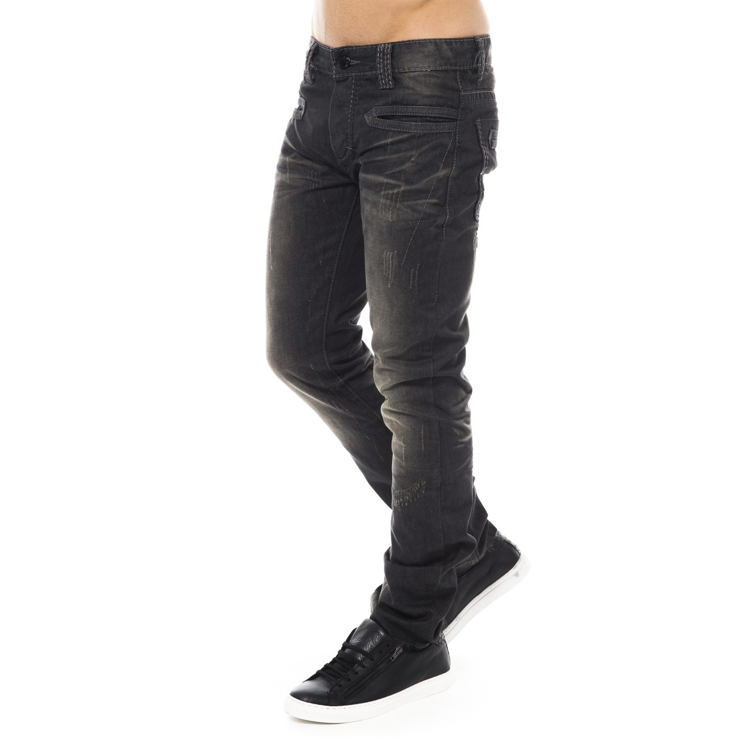 Cresto Jeans // Black (28WX32L) - RIVALDI - Touch of Modern