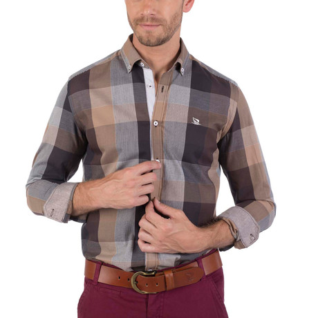 Doyle Button-Up Shirt // Brown (XS)