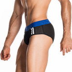 Active Fresh Mesh Brief // Black (S)