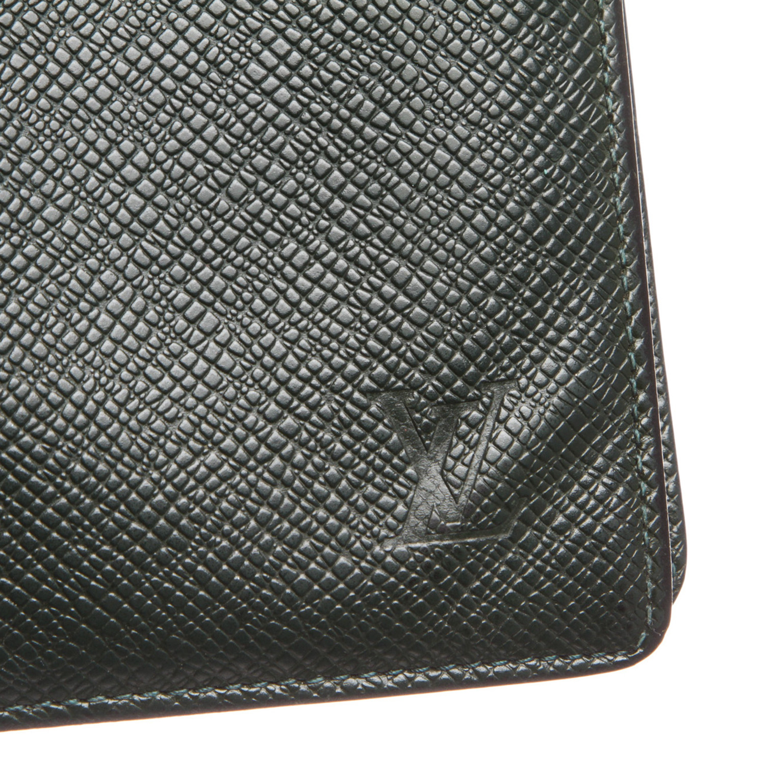 Louis Vuitton // Taiga Long Bifold Wallet // Green // MI1915 // Pre-Owned - Louis Vuitton ...