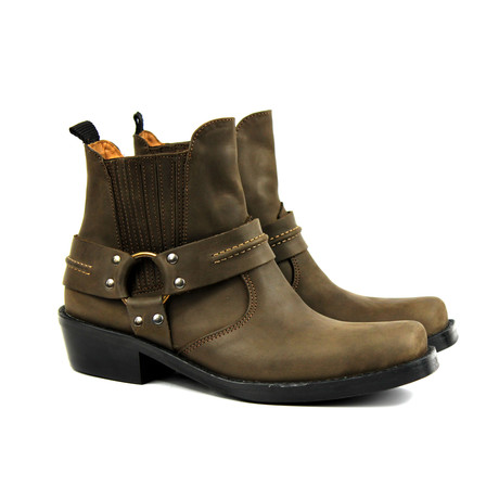 Performance Boots // Brown Nubuck (US: 7)