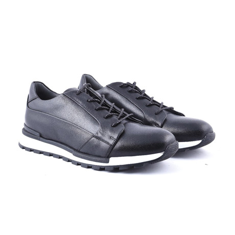 Crewio Shoe // Black (Euro: 39)