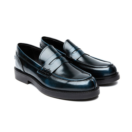 Penny Loafer // Navy (Euro: 40)