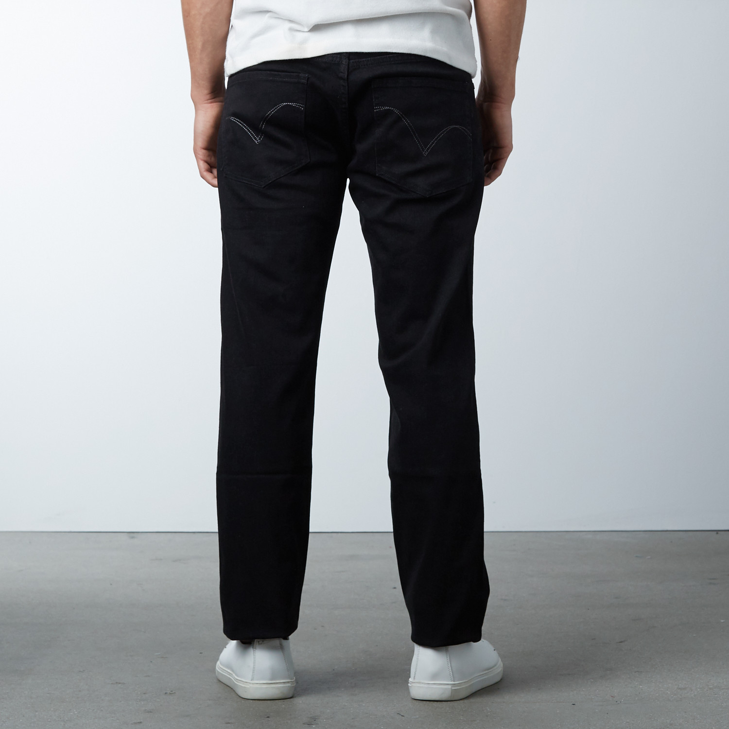 Matias Fitted Jean // Black (30WX32L) - Paolo Lercara - Touch of Modern