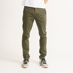 Chino // Olive Green (34WX32L)
