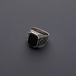Onyx Stone Pattern Side Motif Ring (Size 8)