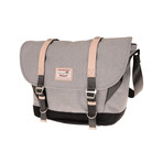 Denver Messenger // Light Grey + Black